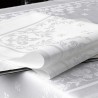 serviette-de-table-fleur-de-lys-blanc