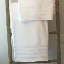 Serviette de bain personnalisée avec logo - Comptoir Textile Hôtelier