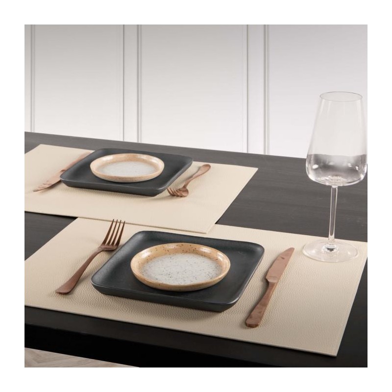 set-de-table-cuir-creme