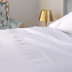 drap-hotel-luxe-blanc